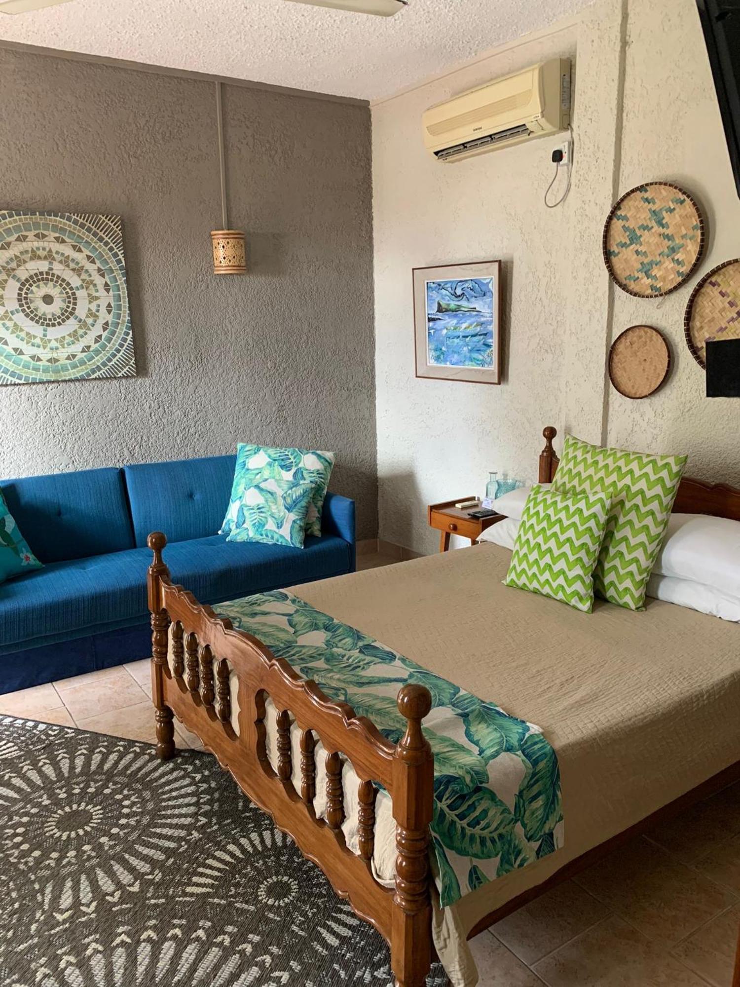 Chillpill Guest House Mahébourg エクステリア 写真